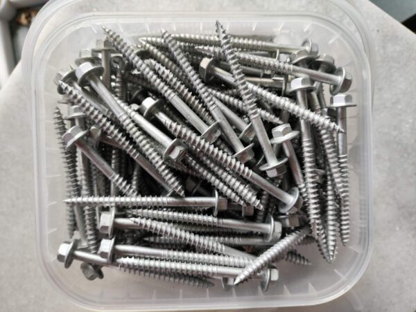 14g 75 galvanised screws Kiwi nails - type 17 hex flange screw 14g 75mm Galvanised 250pcs